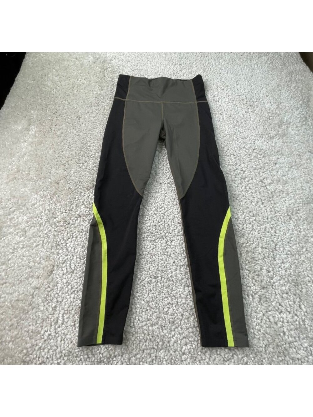 Athleta Spar Colorblock 7/8 Tight Legging Black Olive Green Womens Small